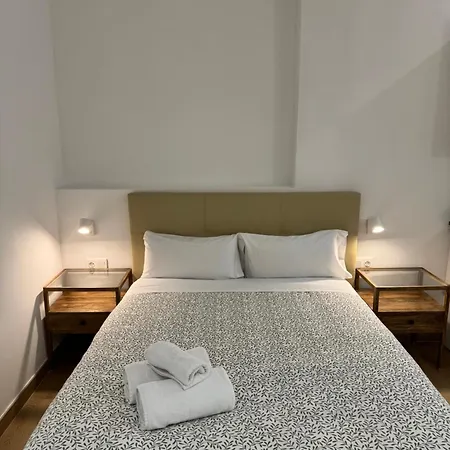 Alderete Suites Malaga Exterior photo